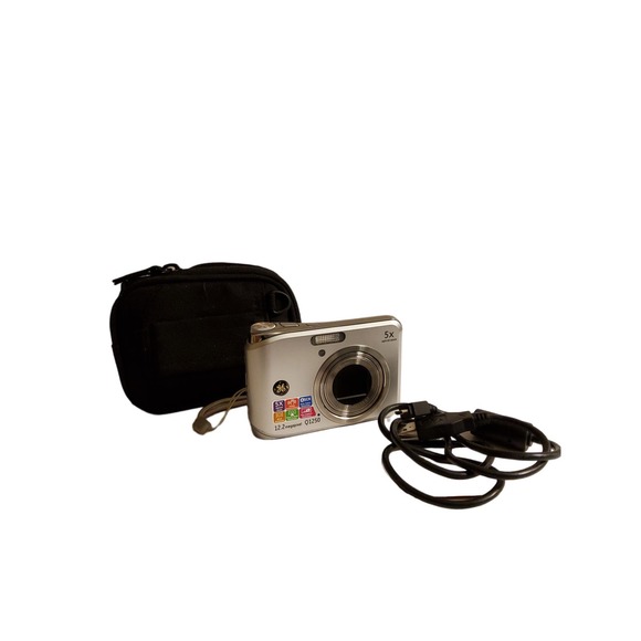 G. E. A-1250 DIgital  Camera with Case & Dataq Transfer Cable - Picture 1 of 4